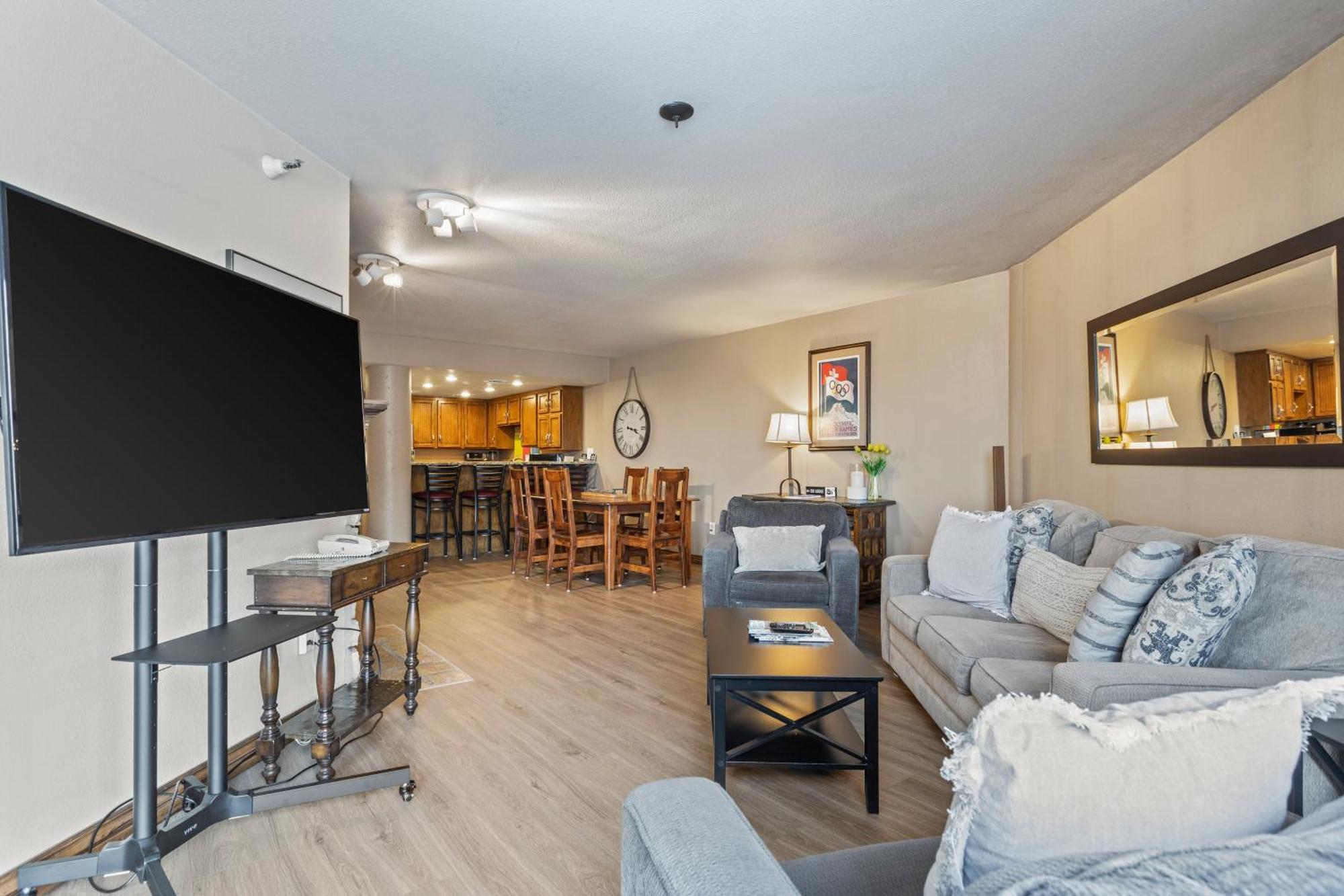 Silver King & Prime Park City Condo Szoba fotó
