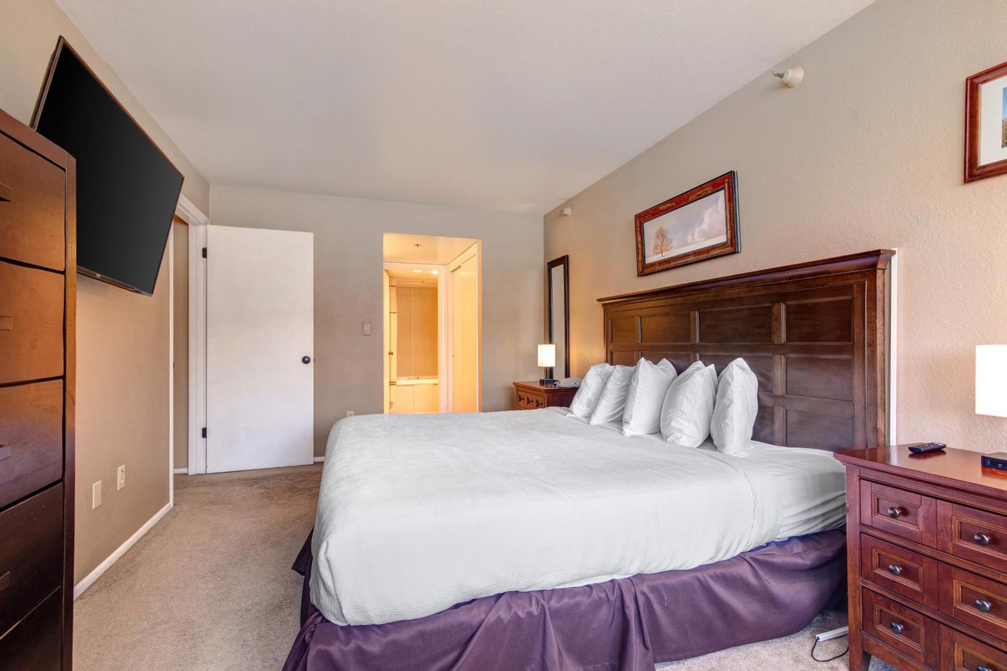 Silver King & Prime Park City Condo Szoba fotó